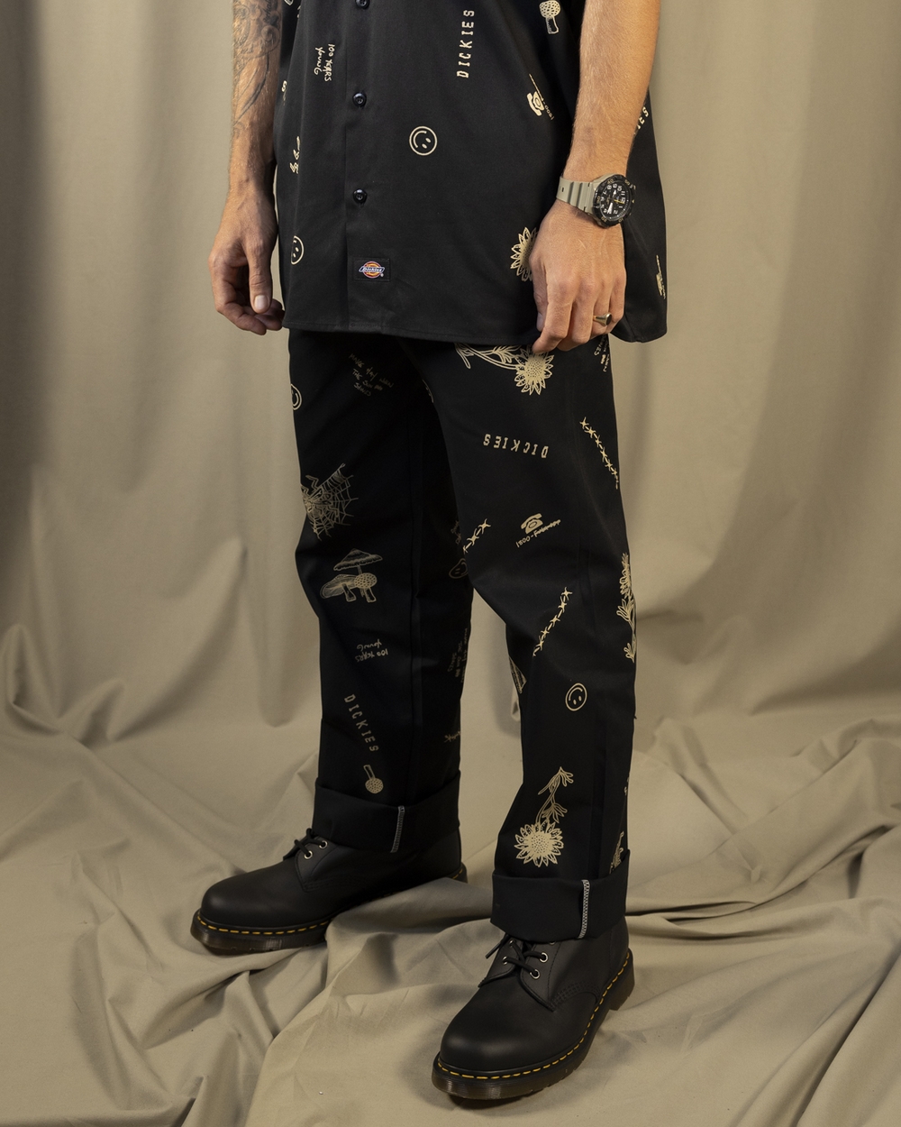 SPROUTED Men Cargo Black Track Pants