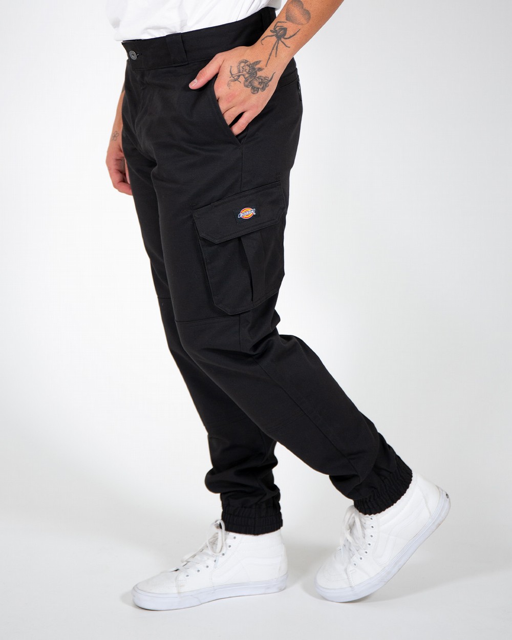 Dickies Black Eagle Bend Cargo Pants | Urban Outfitters UK